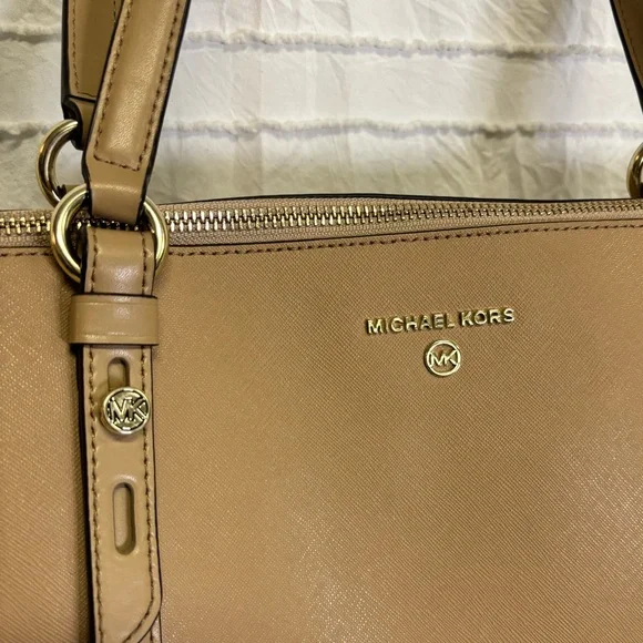 EUC Michael Kors Sullivan Top-Zip Tote Bag Tan Classic Chic Business Purse - Picture 5 of 15
